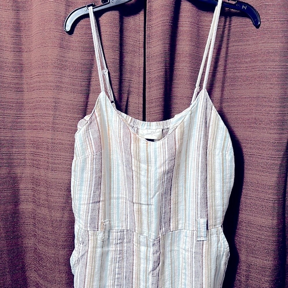 Universal Threads Romper - Picture 4 of 5